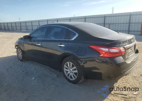 2016 Nissan Altima 2.5 z USA, uszkodzony, nr VIN 1N4AL3AP4GN321003